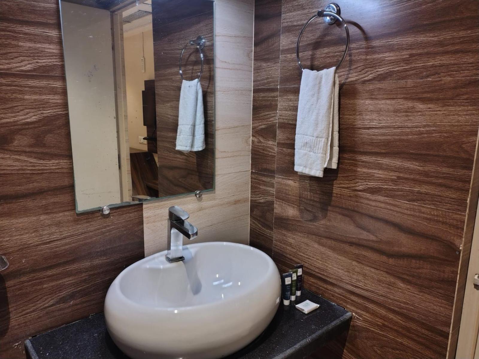 Orangepetal Comfort Hillton Digha  Bagian luar foto